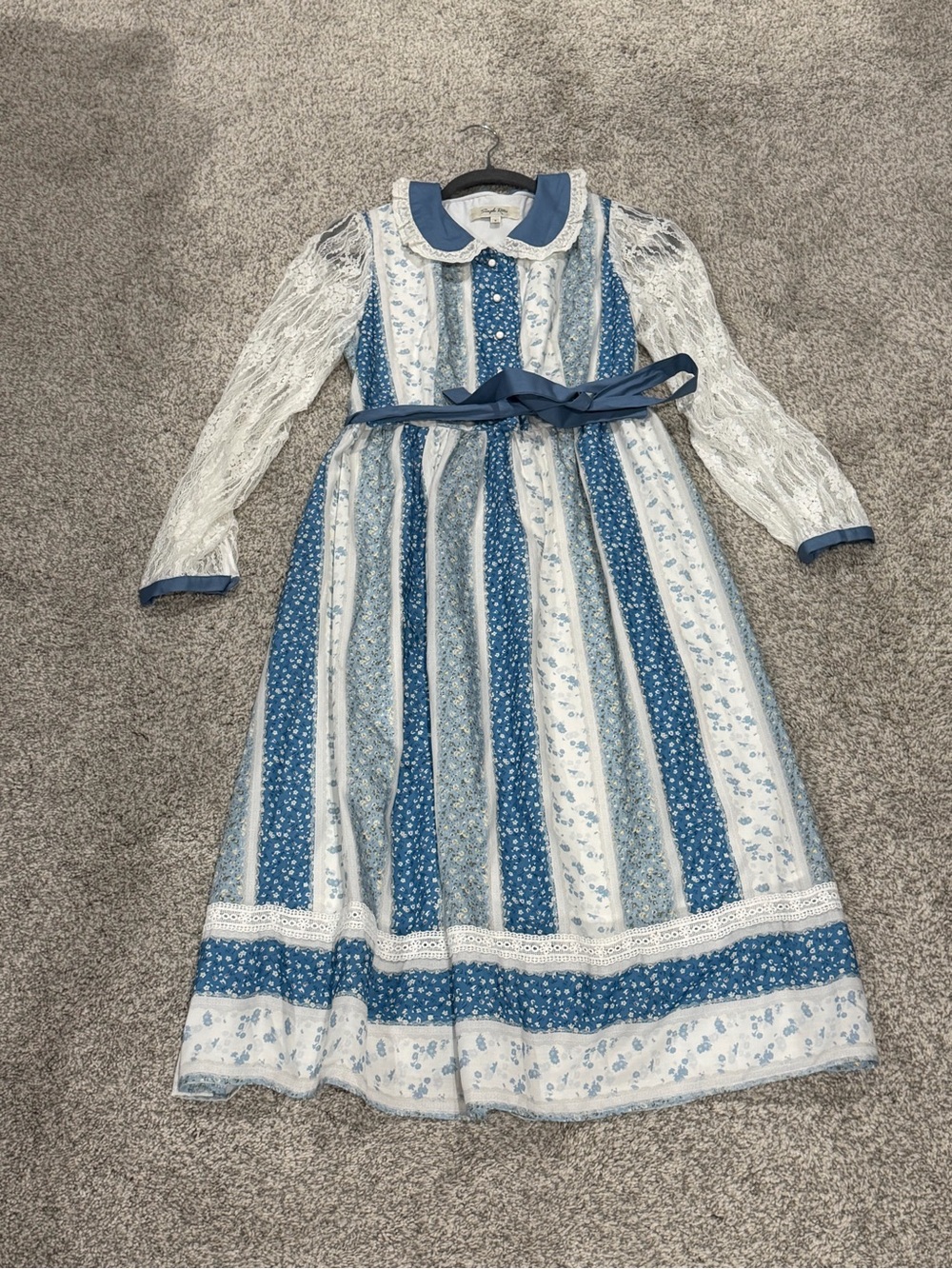 Simple retro dress